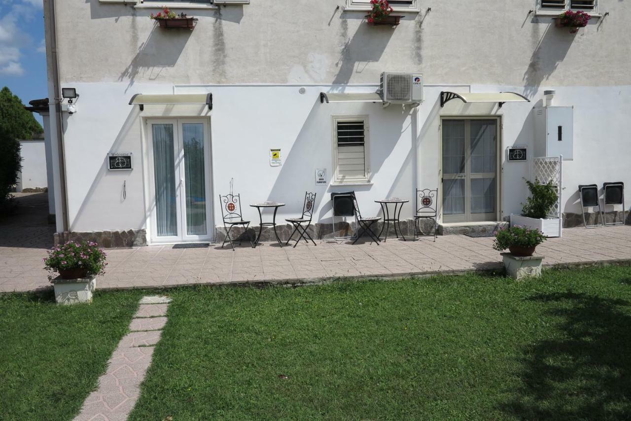 Biancocancello Sacrofano Exteriör bild